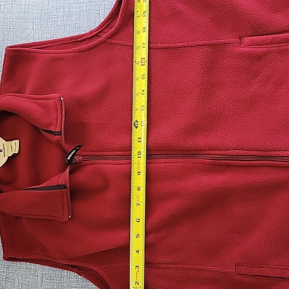 Woolrich Women's Lg Burgandy Fleece Vest - Picture 10 of 16